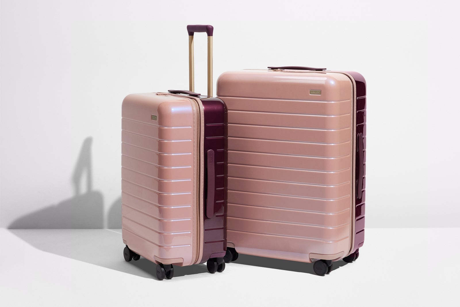 【AWAY】The Luggage Tag & Charm Duo Away Limited Edition Holiday Luggage Collection 2024