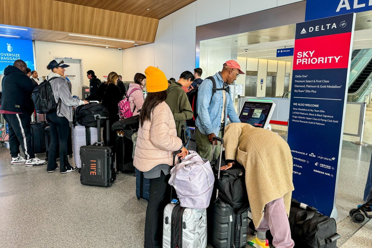 Delta Air Lines domestic first class review - The Points Guy - The ...