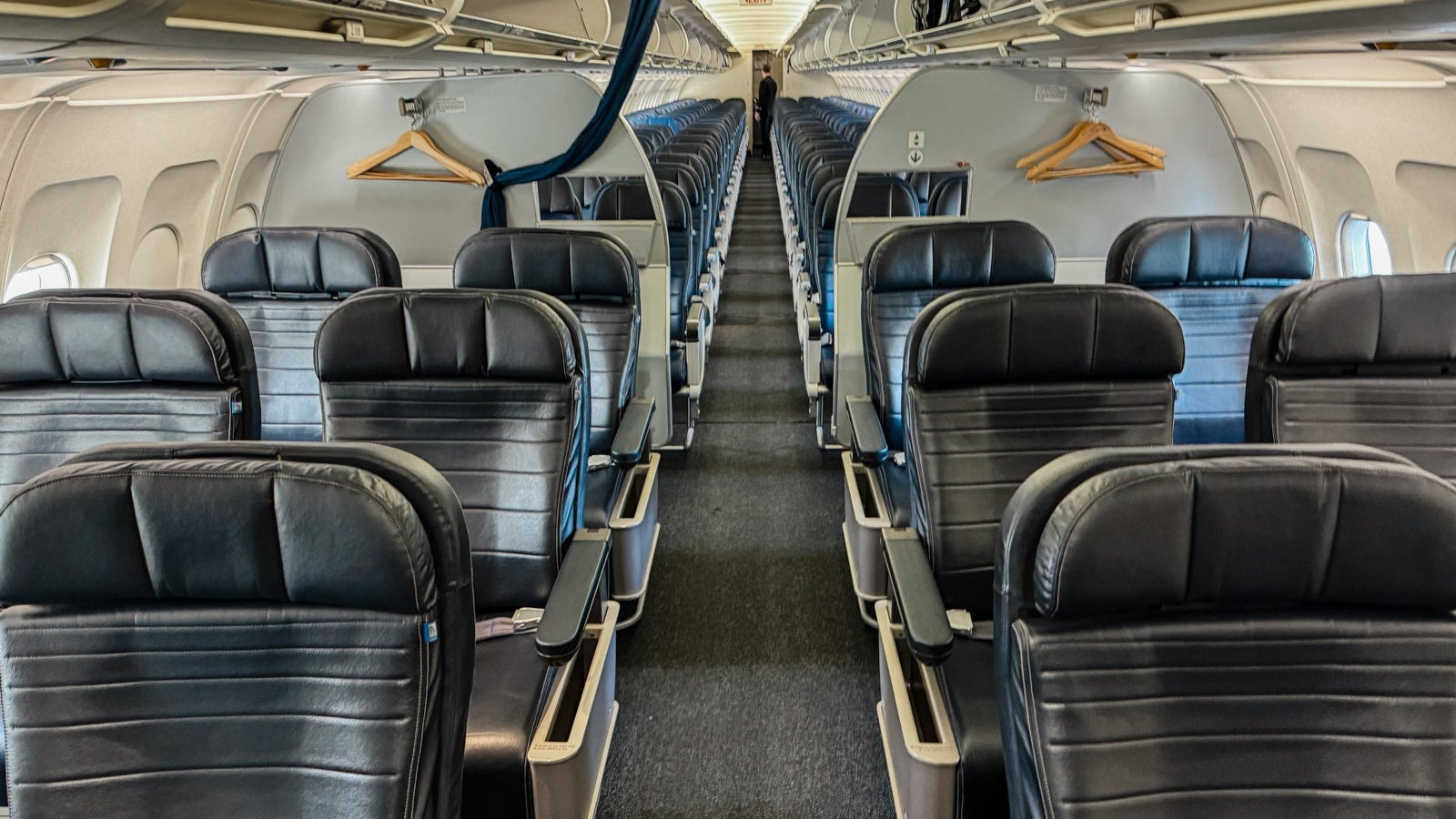 United Airlines A320 first-class seats