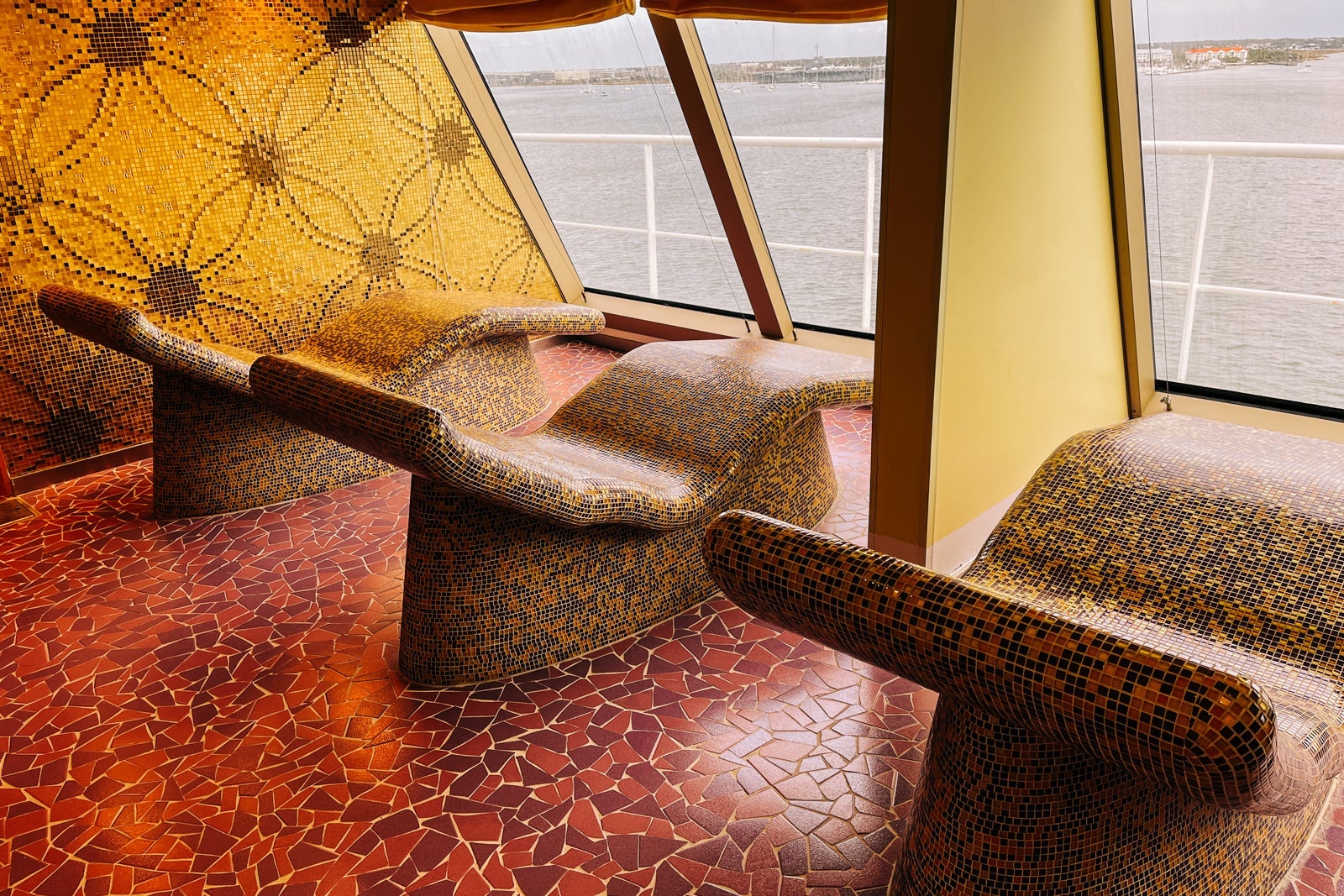 Cloud 9 Spa Carnival Sunshine