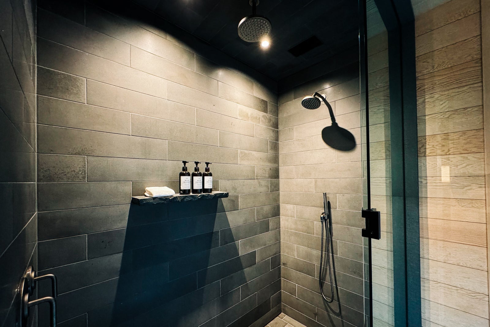 Shower at Kona Village, a Rosewood Resort