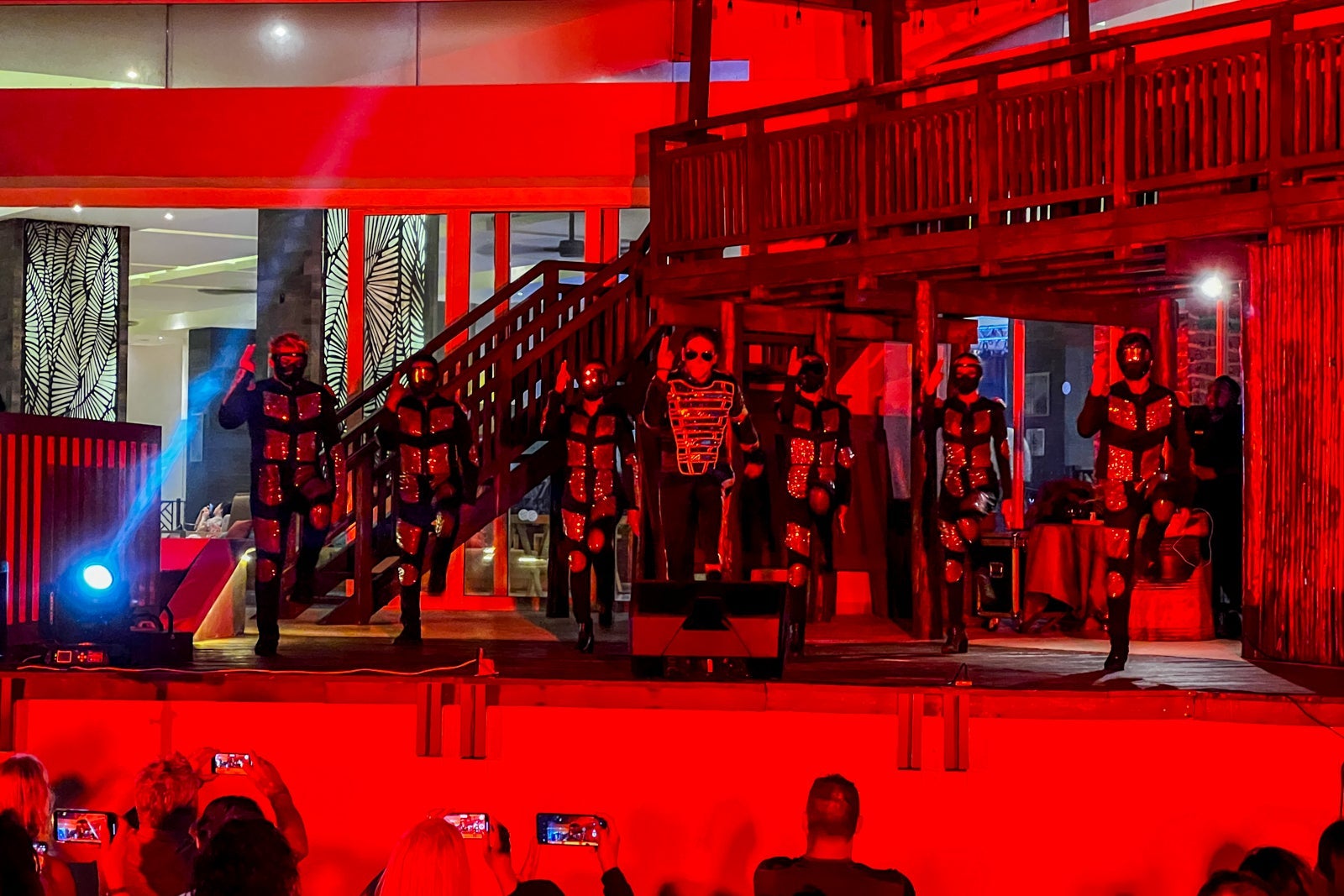 Michael Jackson tribute performance at Wyndham Altra Cancun