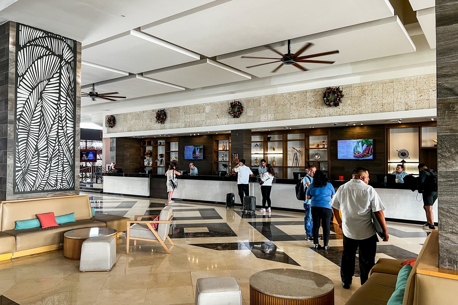 Lobby of Wyndham Altra Cancun