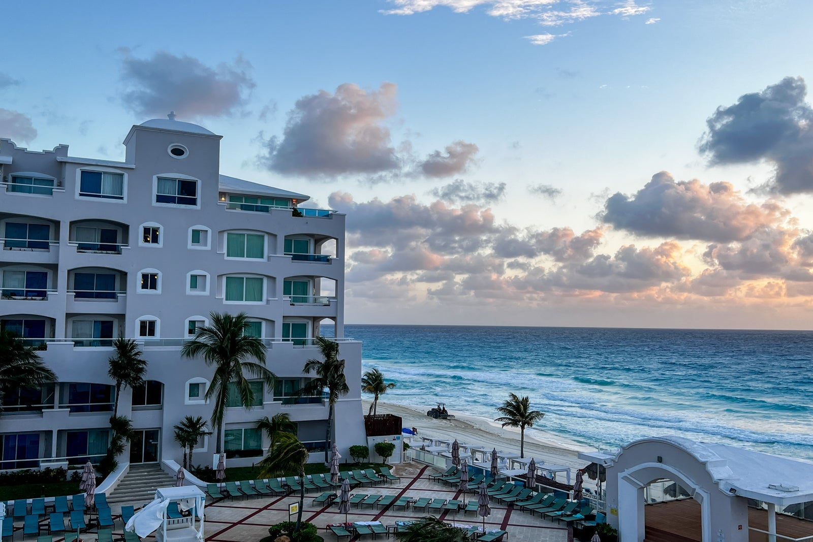 Wyndham Alltra Cancun All Inclusive Resort