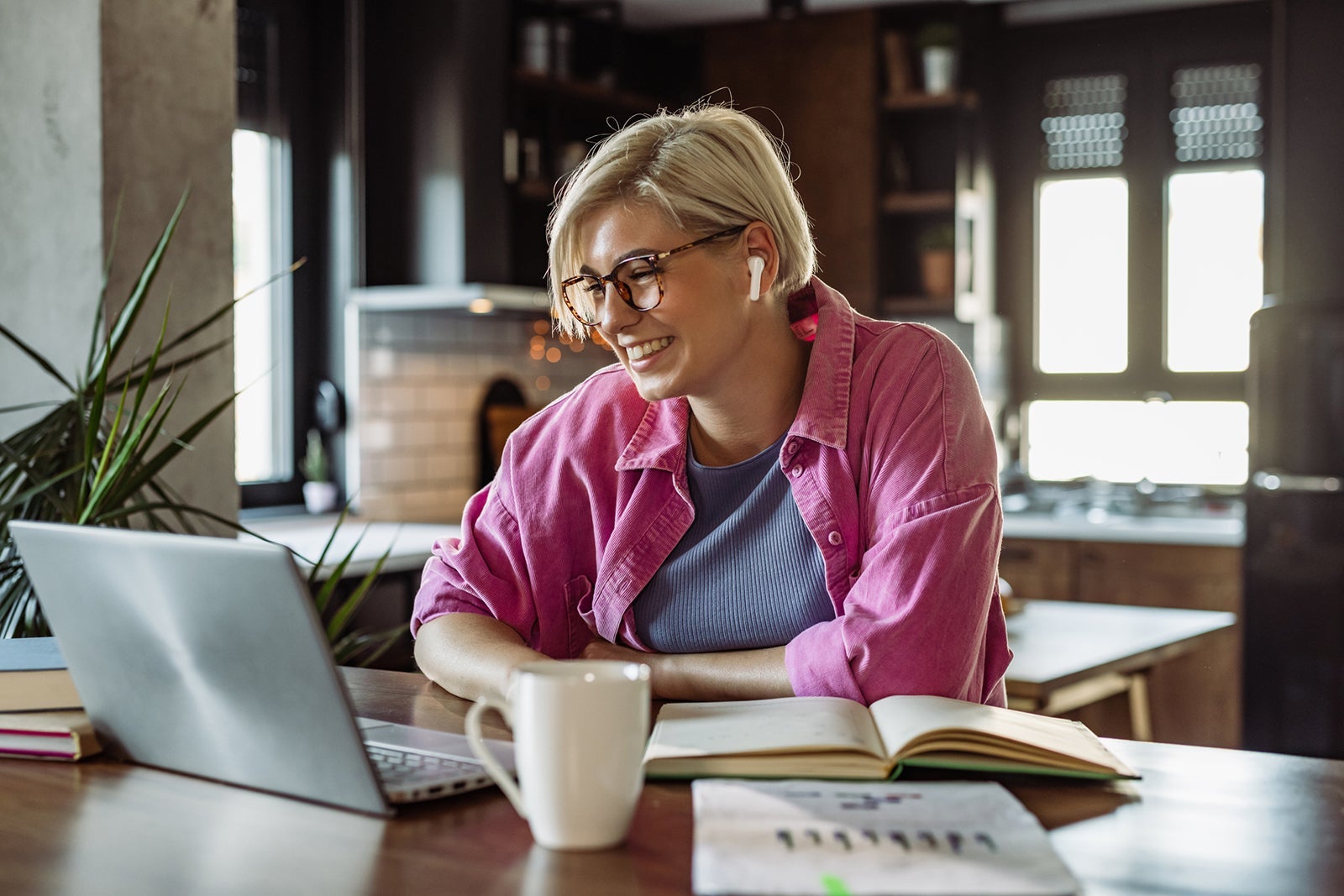 woman at laptop