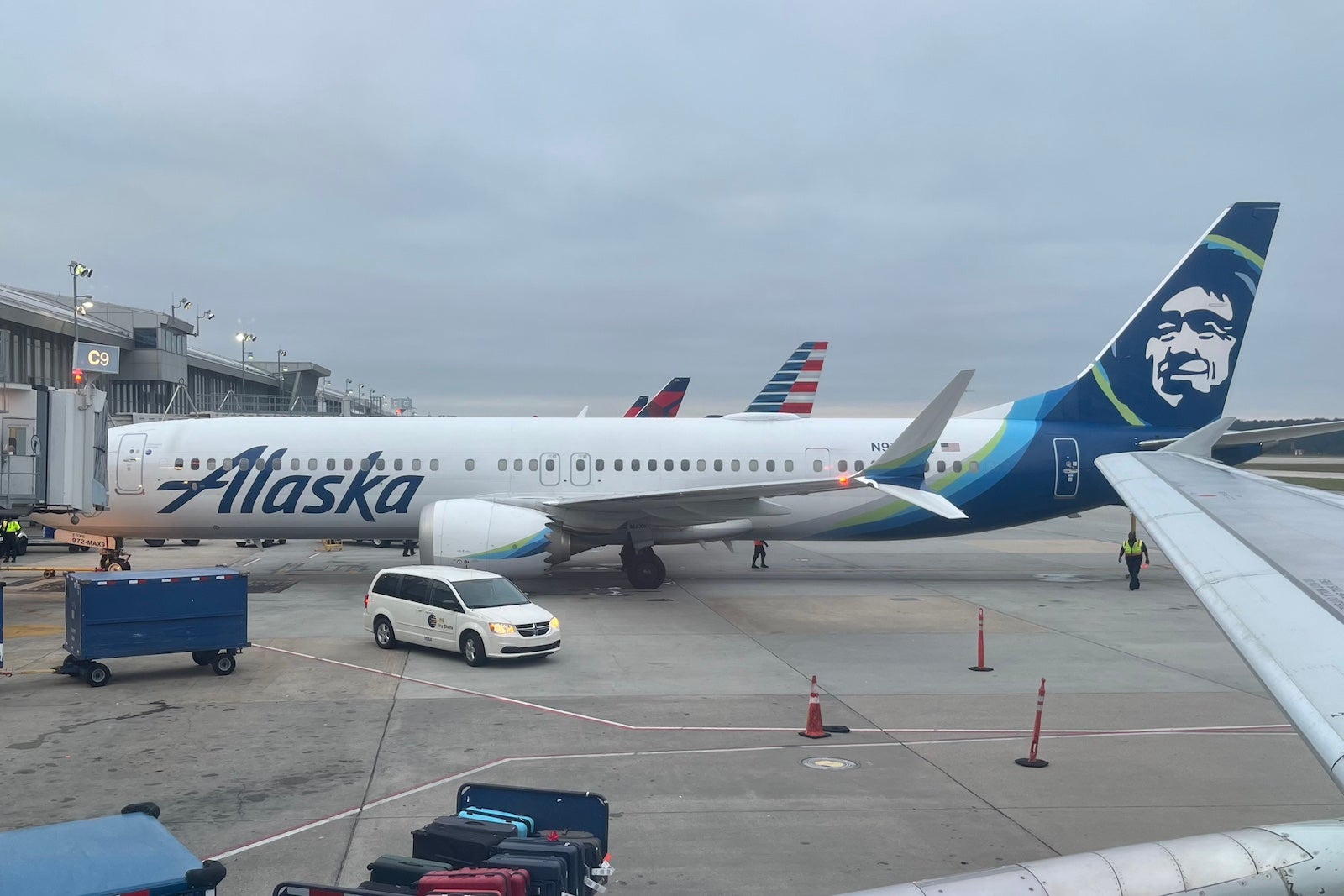 Alaska Airlines announces major Mileage Plan changes - The Points Guy