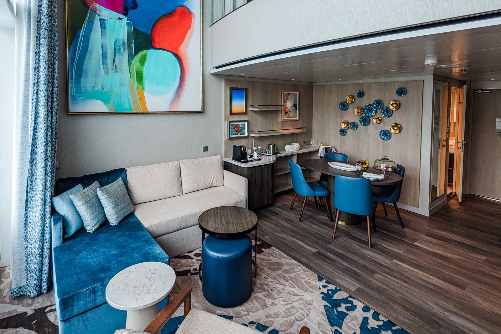 Icon Loft Suite.