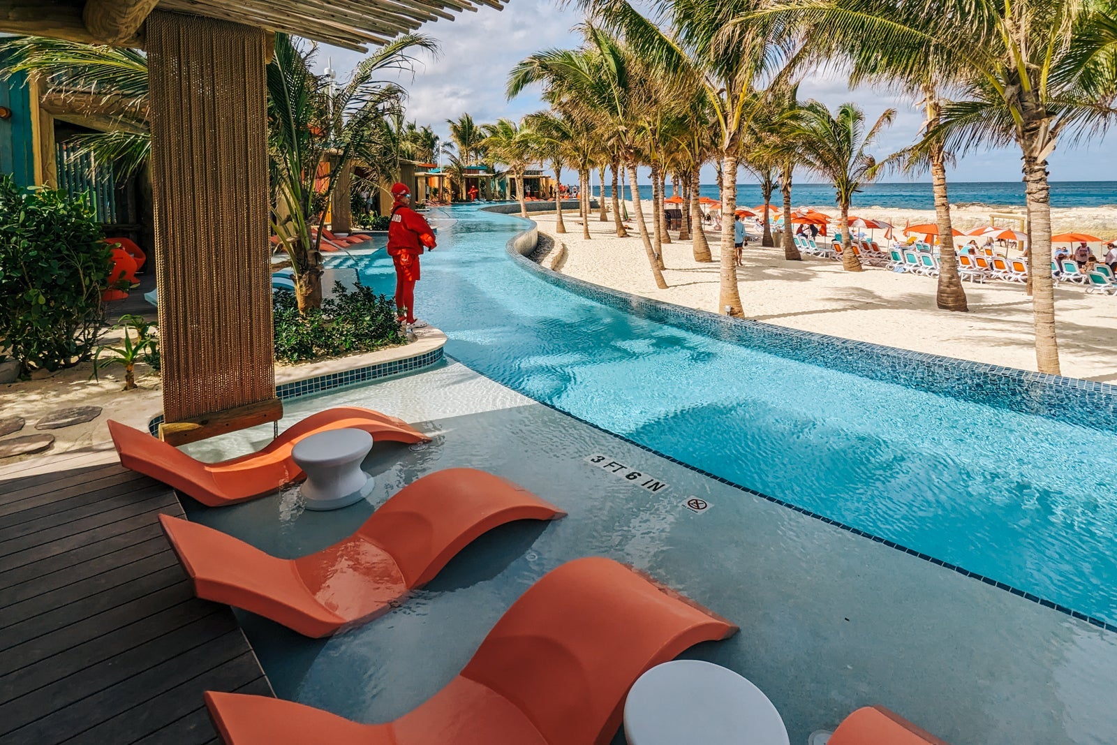Hideout loungers and pools