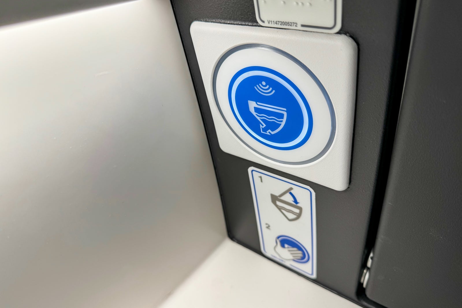 lavatory on Japan Airlines Inaugural