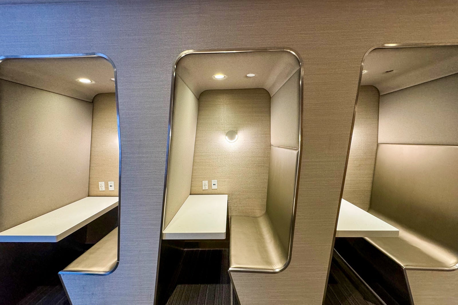 Japan Airlines JFK Lounge