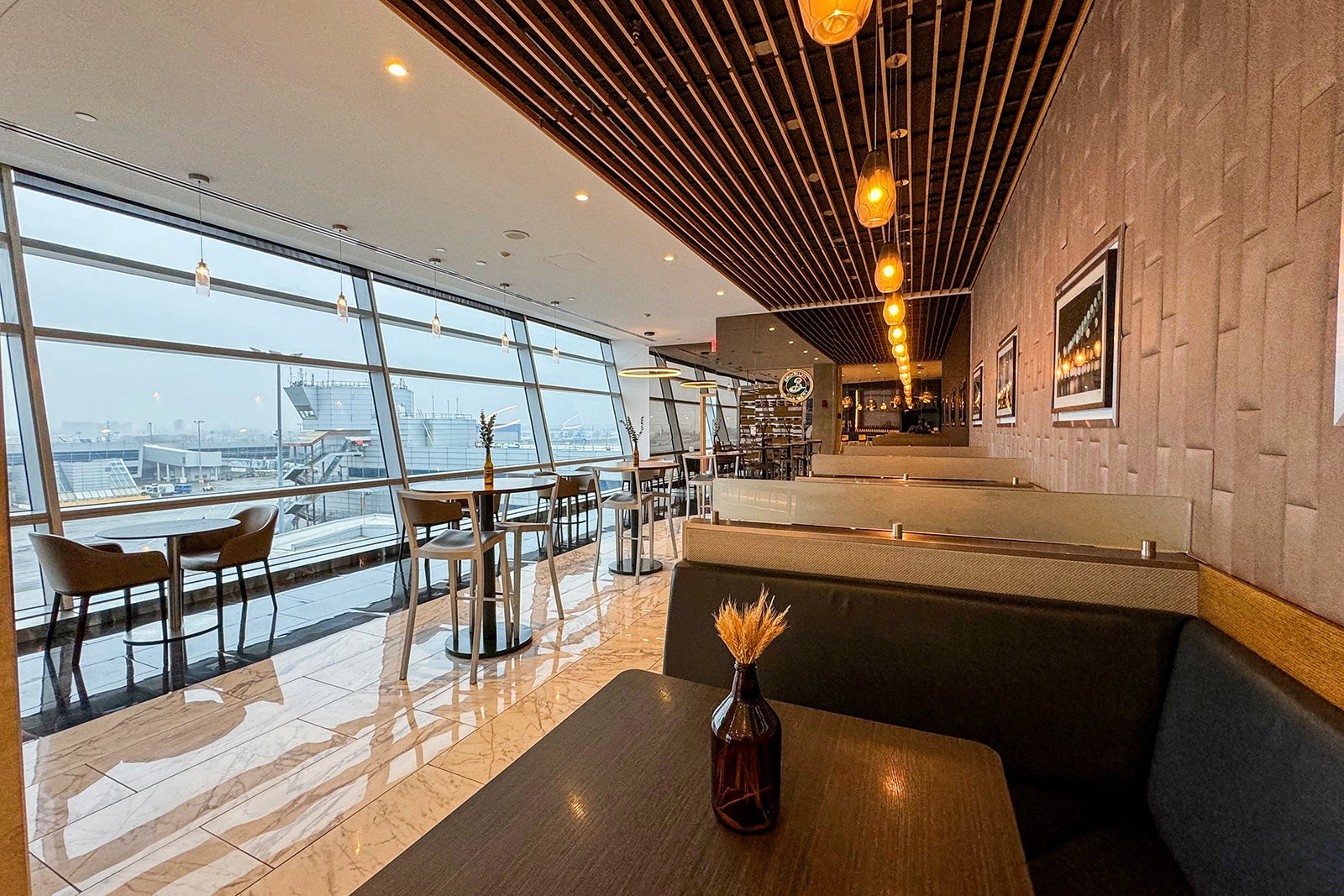 Japan Airlines JFK Lounge