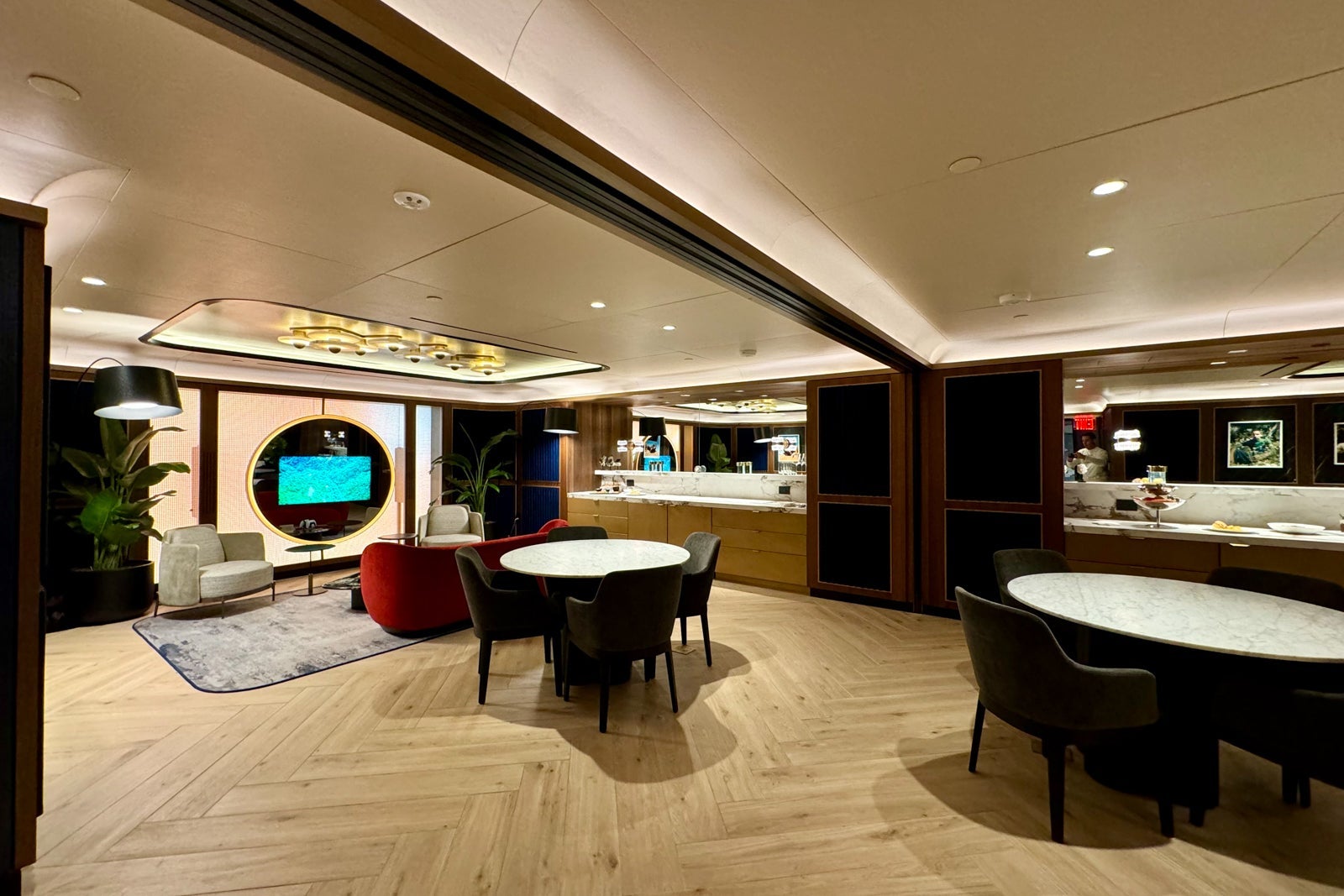 Chase Sapphire Lounge LaGuardia LGA