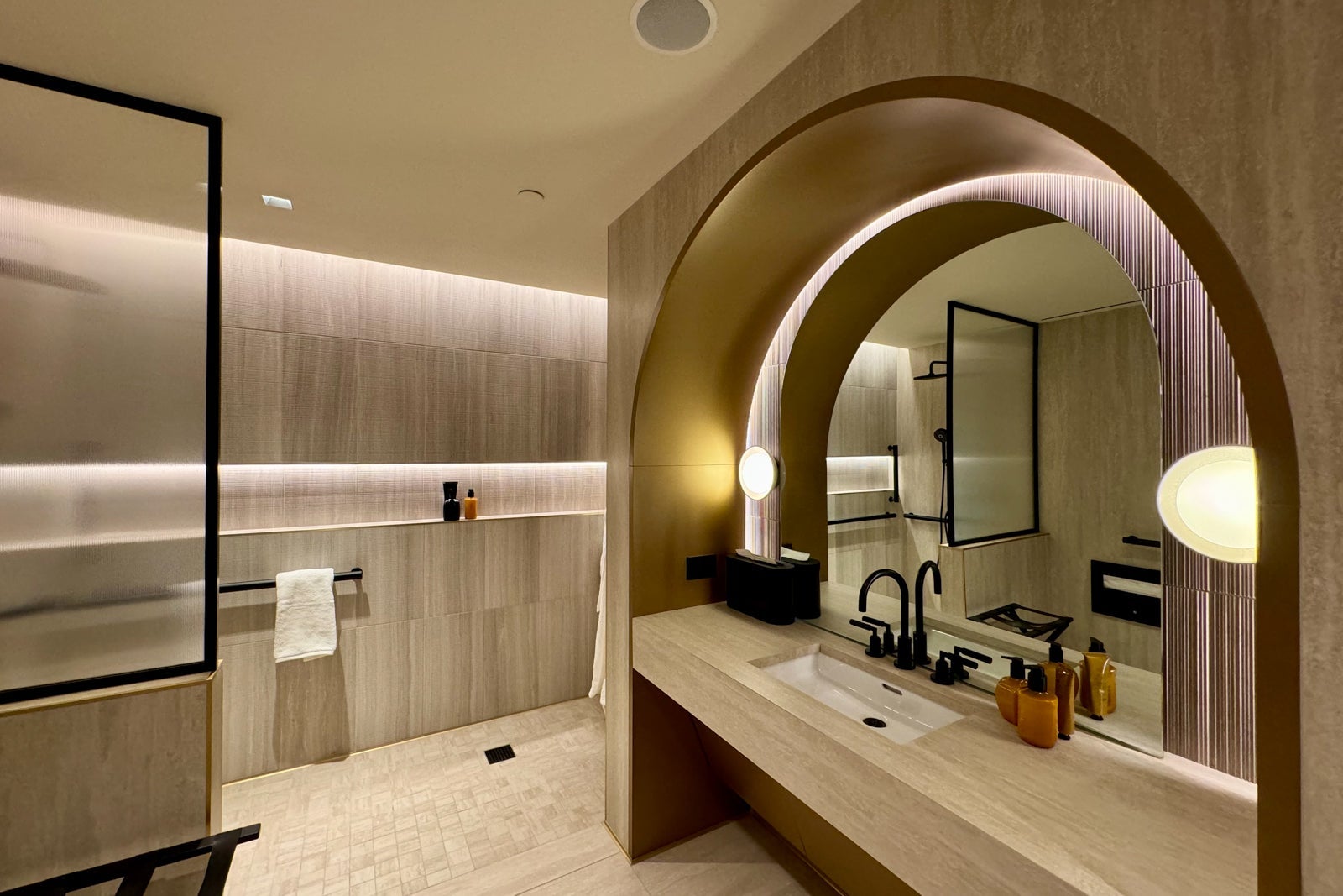 Bathroom in Chase Sapphire Lounge LaGuardia LGA