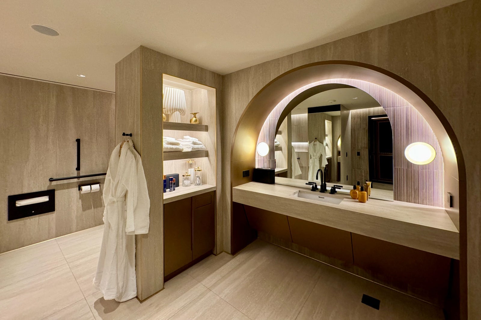 Bathroom in Chase Sapphire Lounge LaGuardia LGA