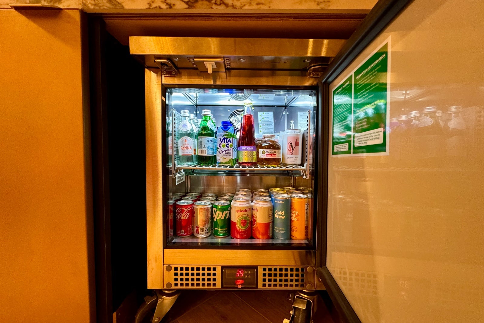 Snacks in Chase Sapphire Lounge LaGuardia LGA