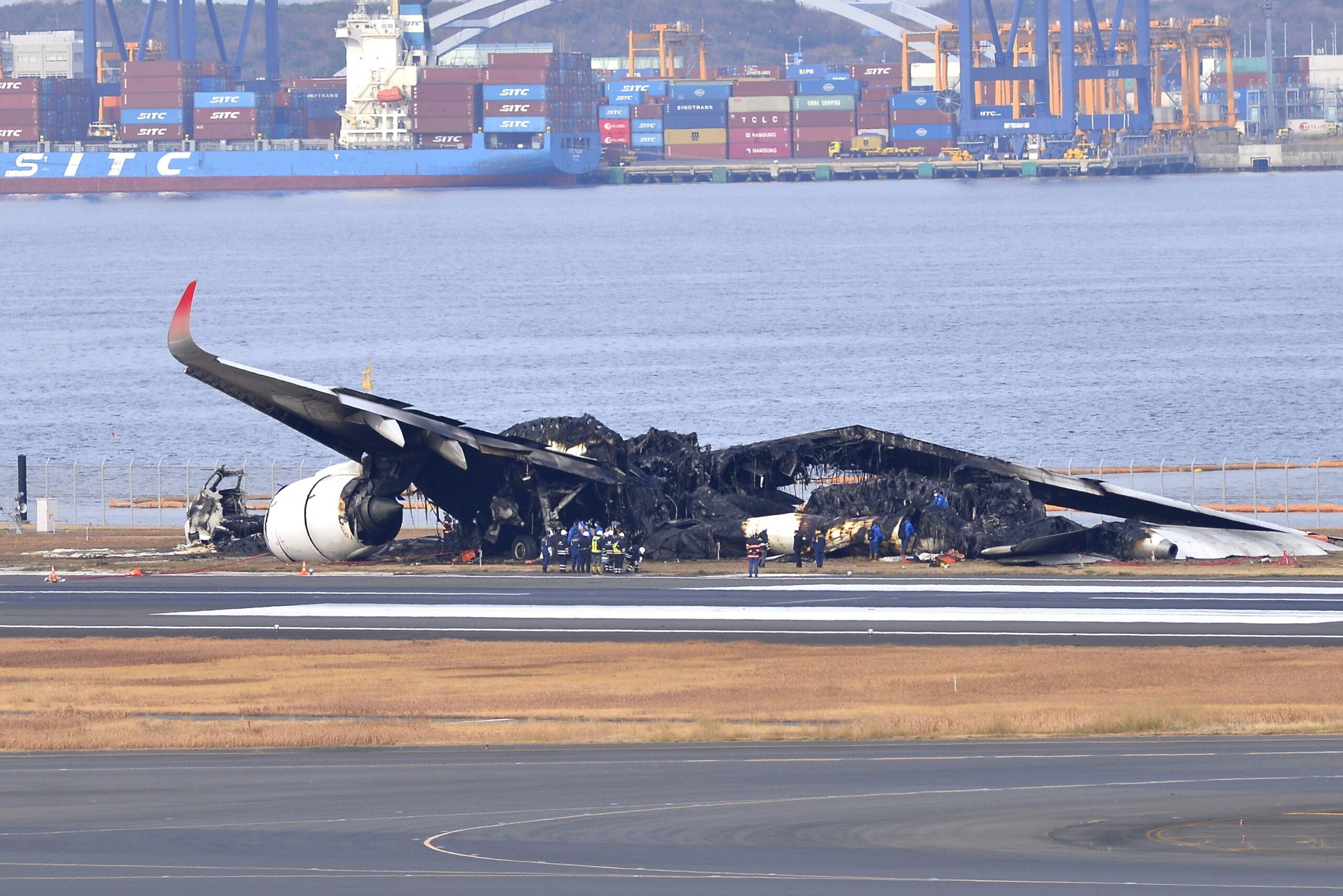 Japan airlines plane crash