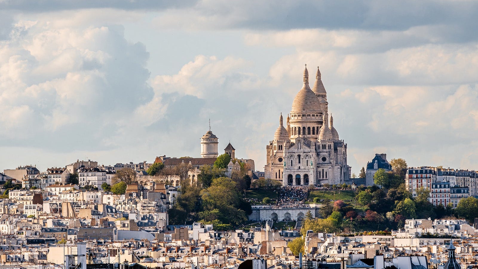 Paris skyline with Sacre Coeur basilica and Montmartre, Paris, France