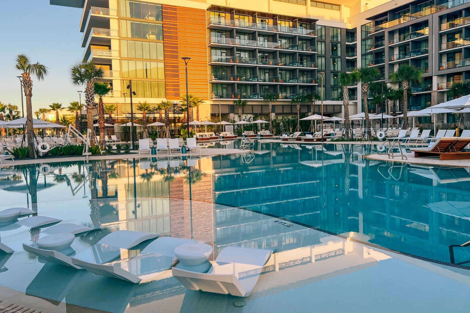 Hilton Just REVOLTED Loyalists: Luxury Rooms Now CHEAPER?!