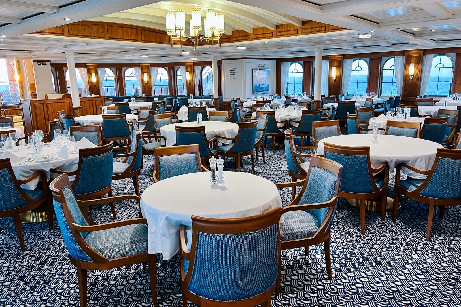 Sea Cloud Spirit Restaurant