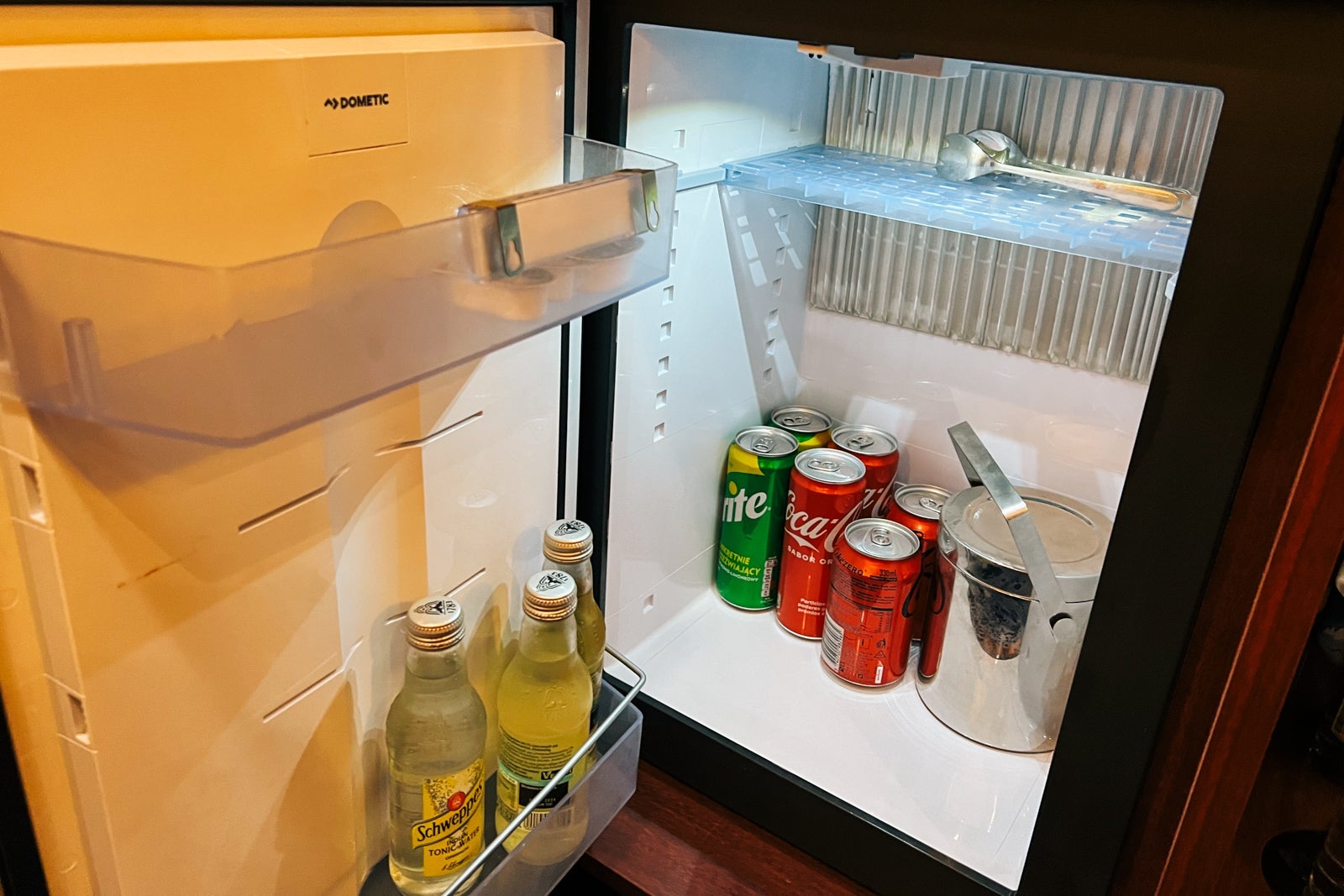 A junior suite on Sea Cloud Spirit