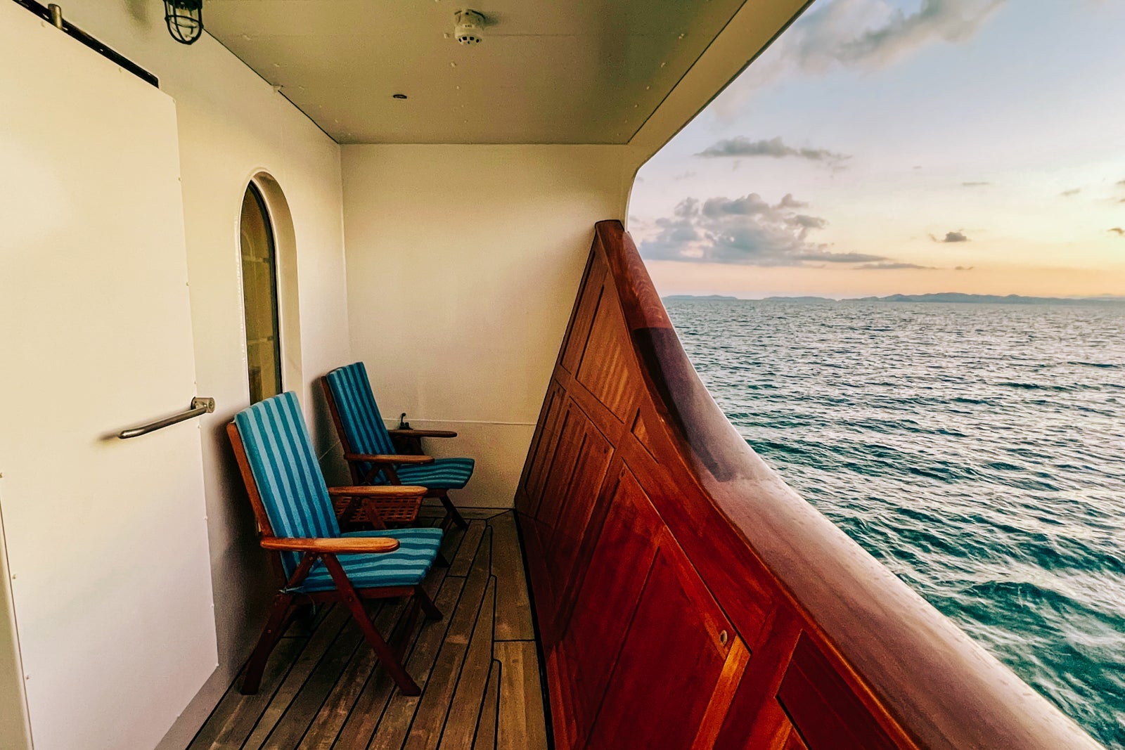 A junior suite on Sea Cloud Spirit