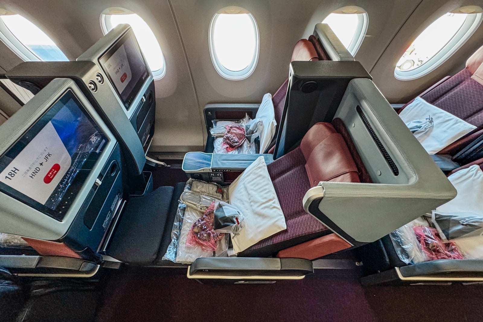 JAL A350 premium economy