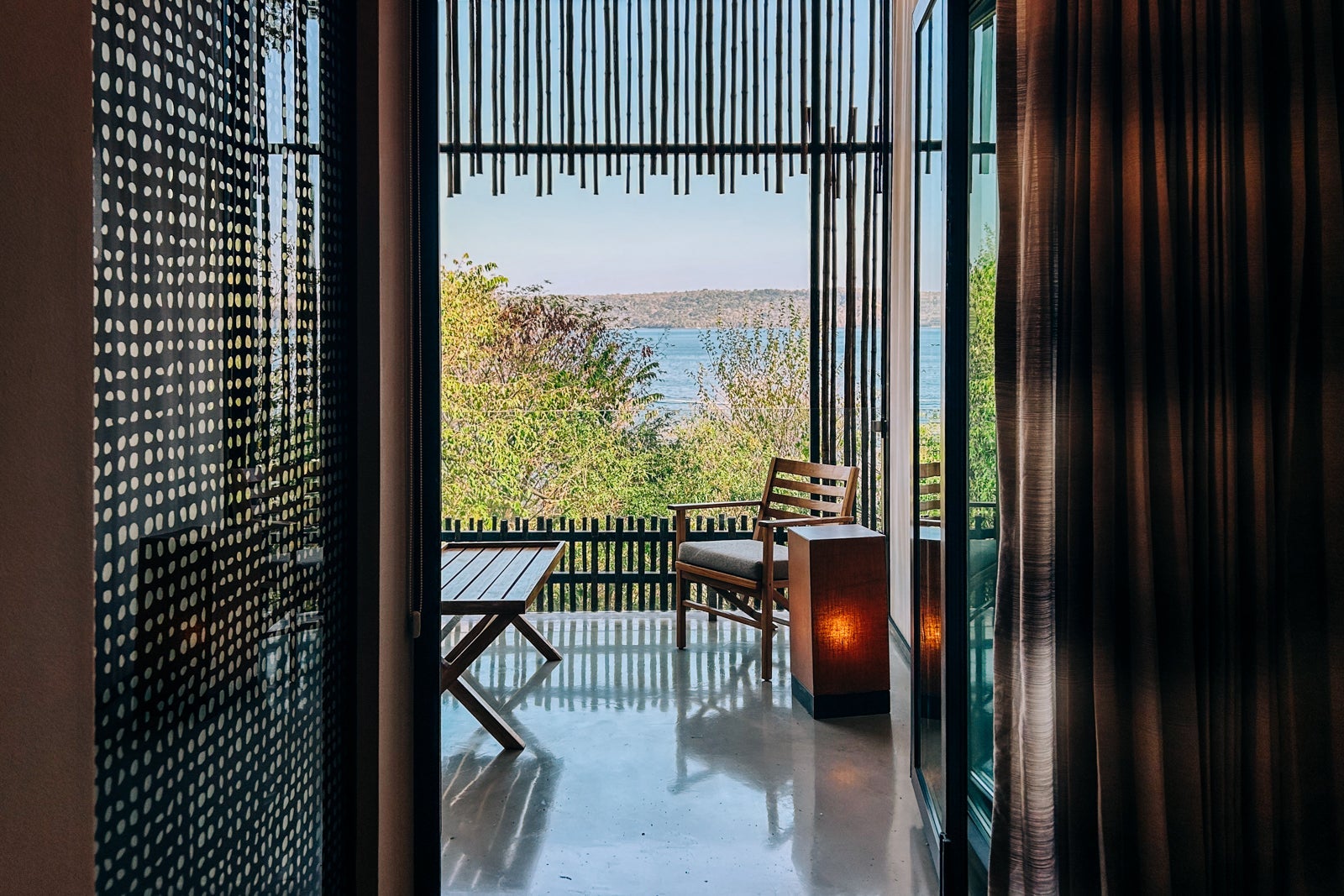 balcony