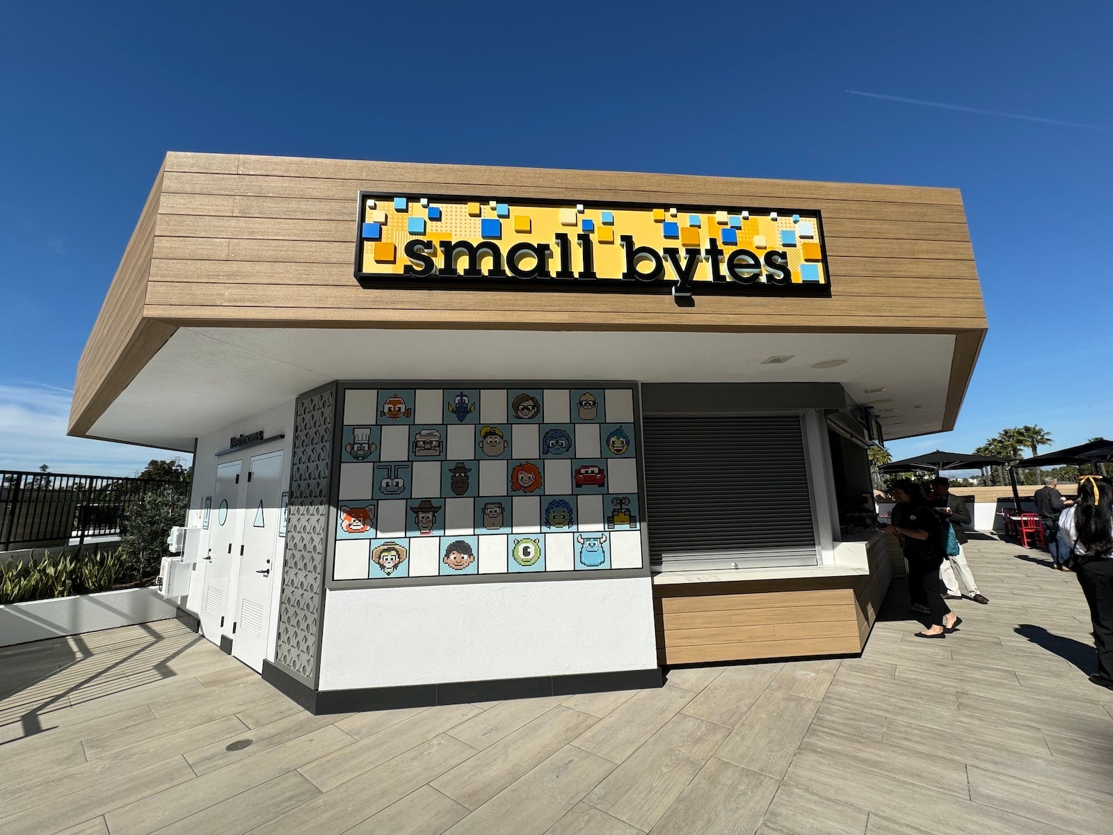 Pixar Place Hotel Small Bytes poolside dining