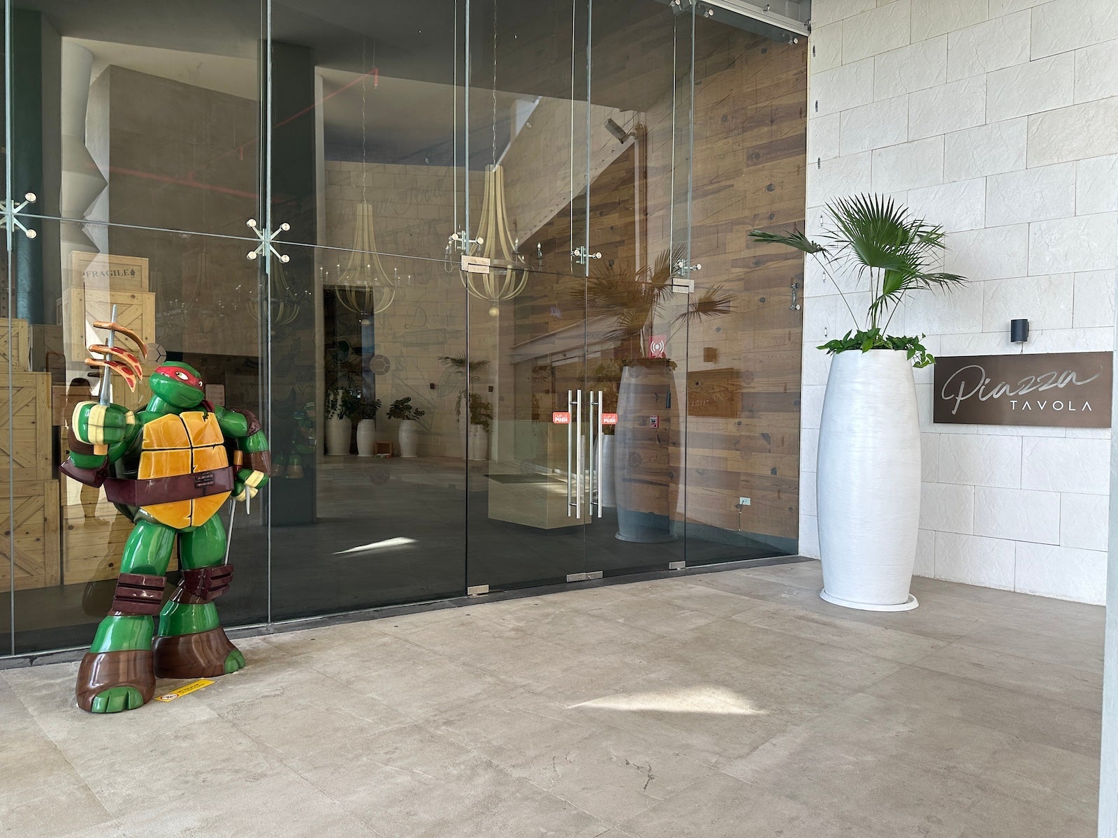 hotel restaurant exterior