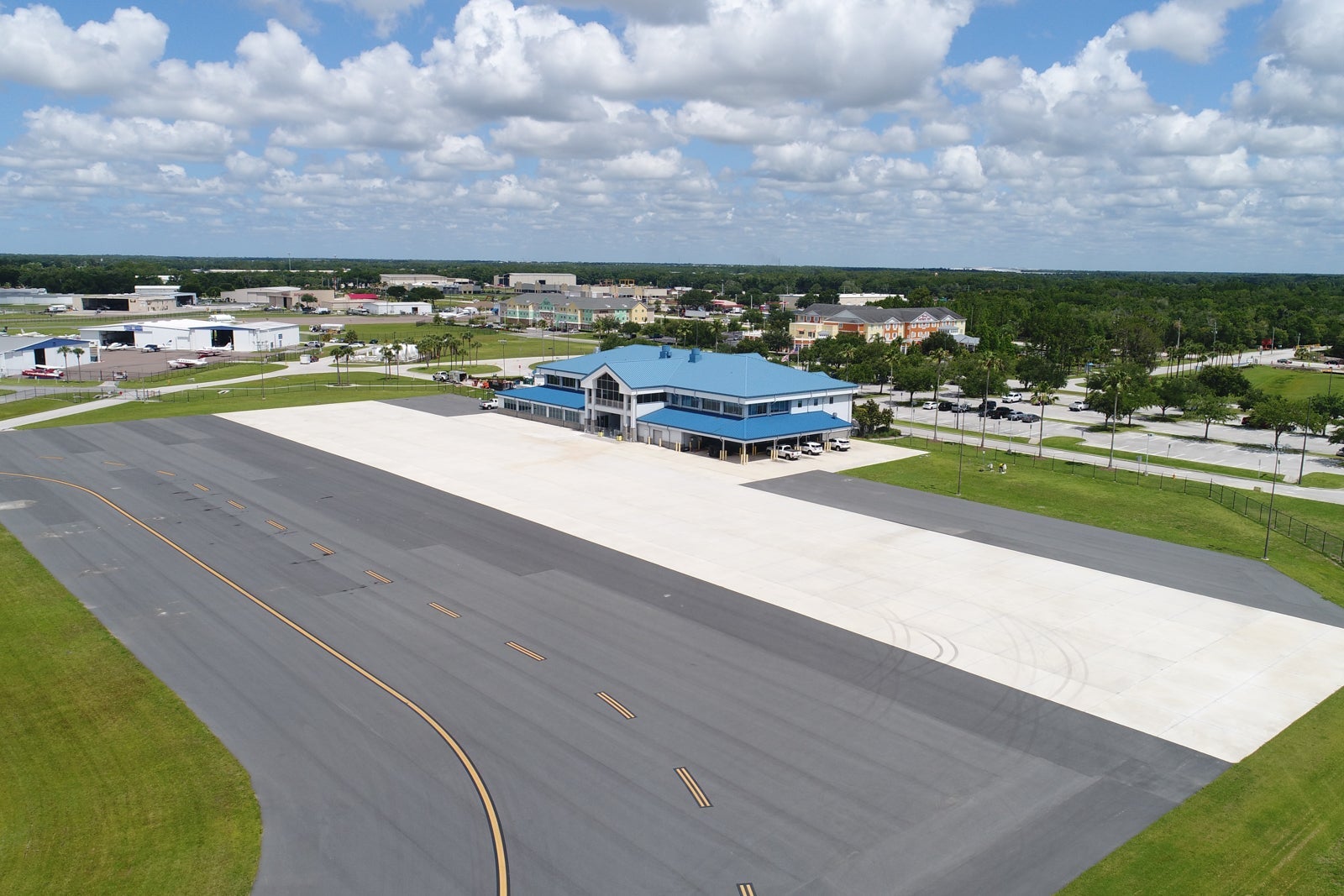 Aerial view of Lakeland Linder International Airport.