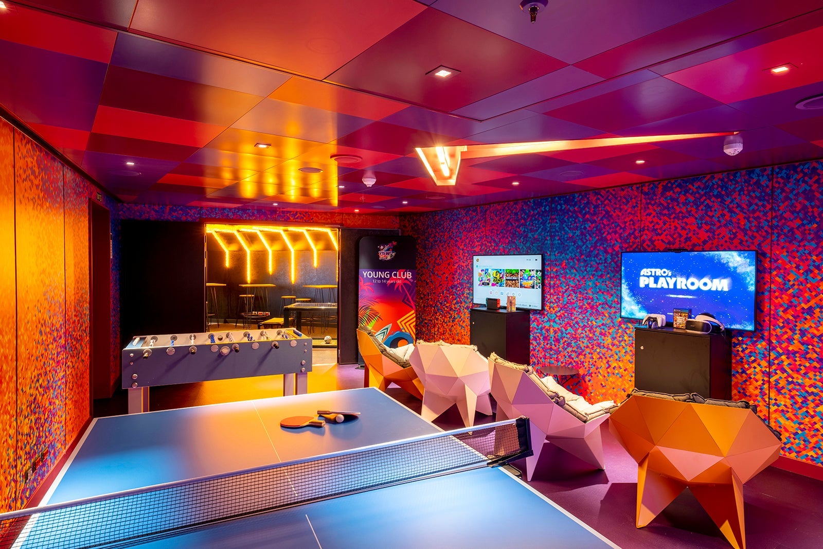 Young Club on MSC Seashore.