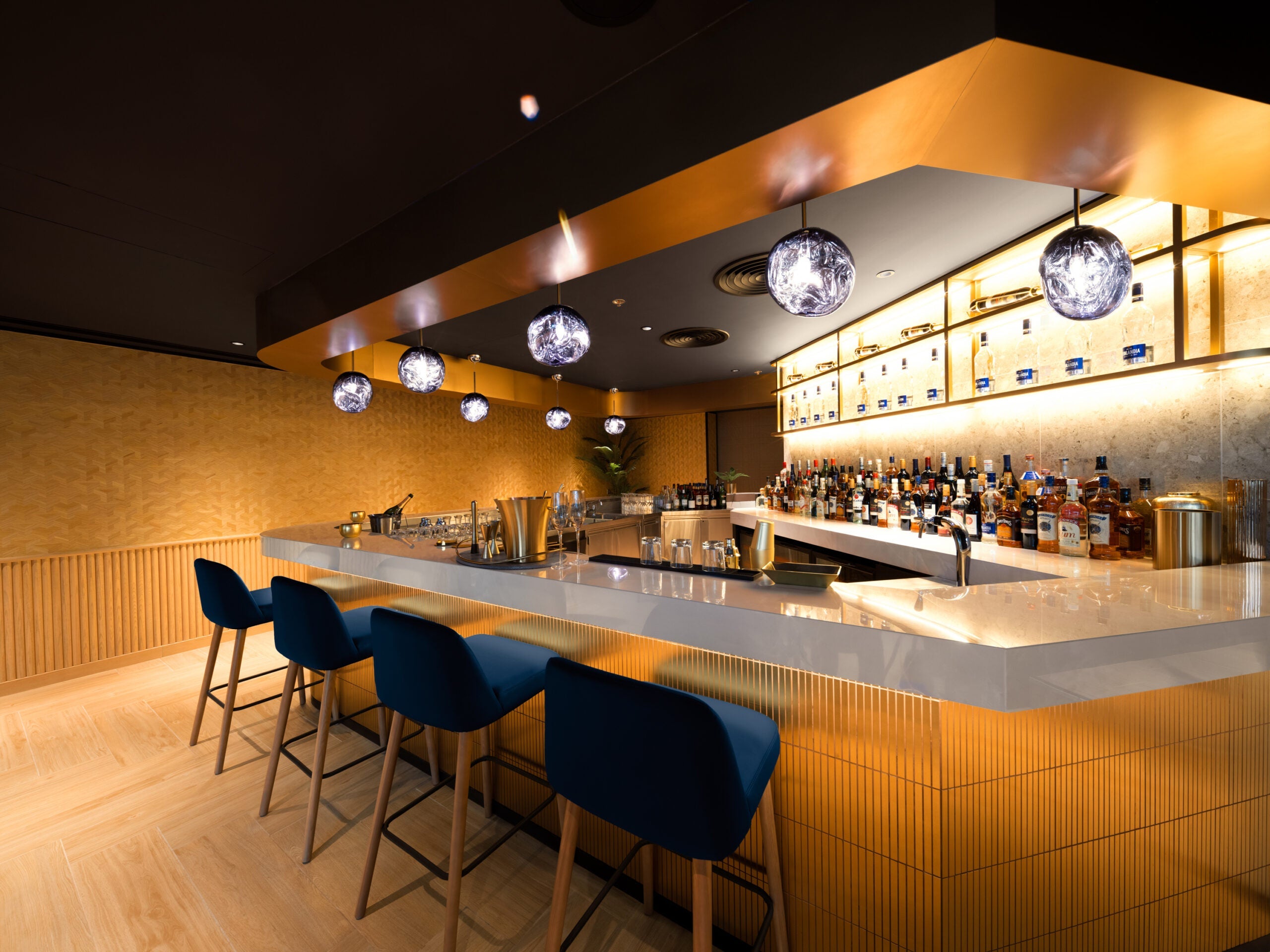 Chase Sapphire Lounge bar area