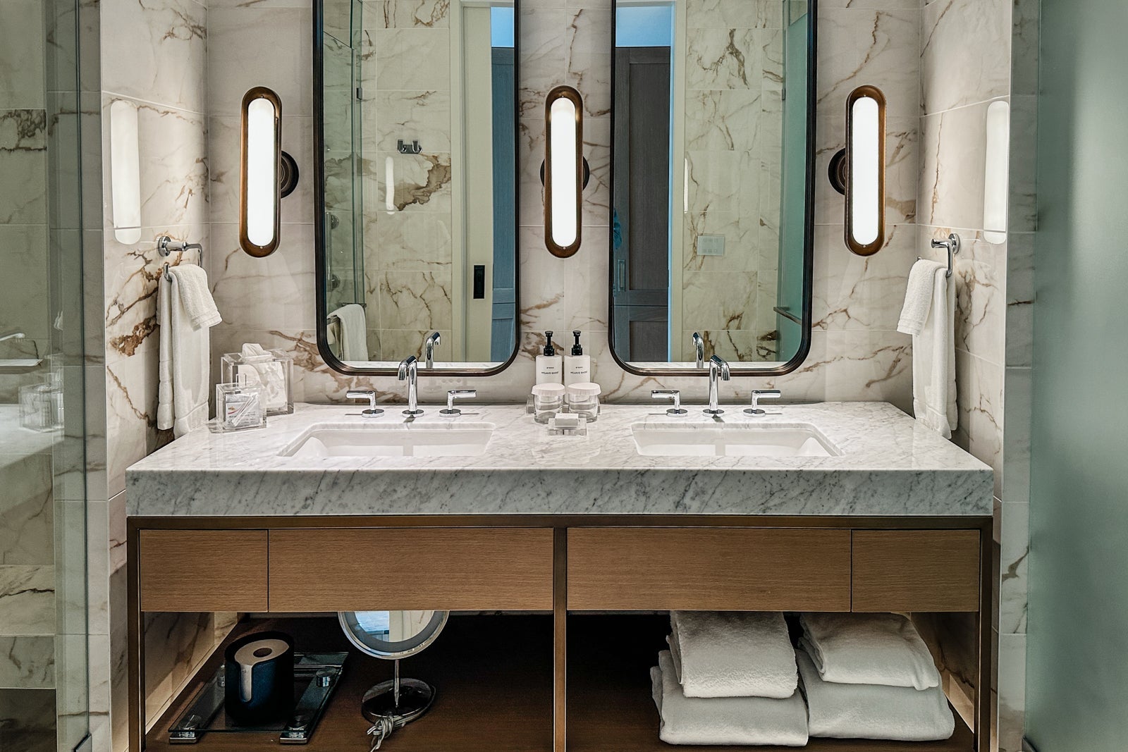 Double sinks at the Conrad Nashville