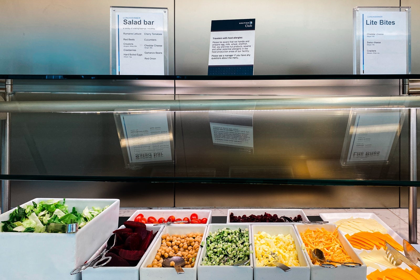 United Club B6 at ORD.