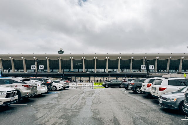 In the Washington, D.C. area, United Airlines has a hub at Dulles International Airport (IAD).