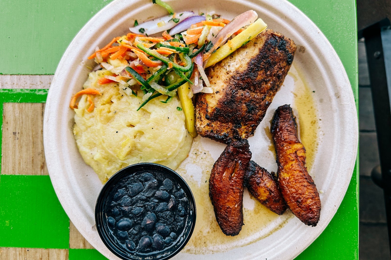 Lunch at Beachside cabana at Universal Volcano Bay