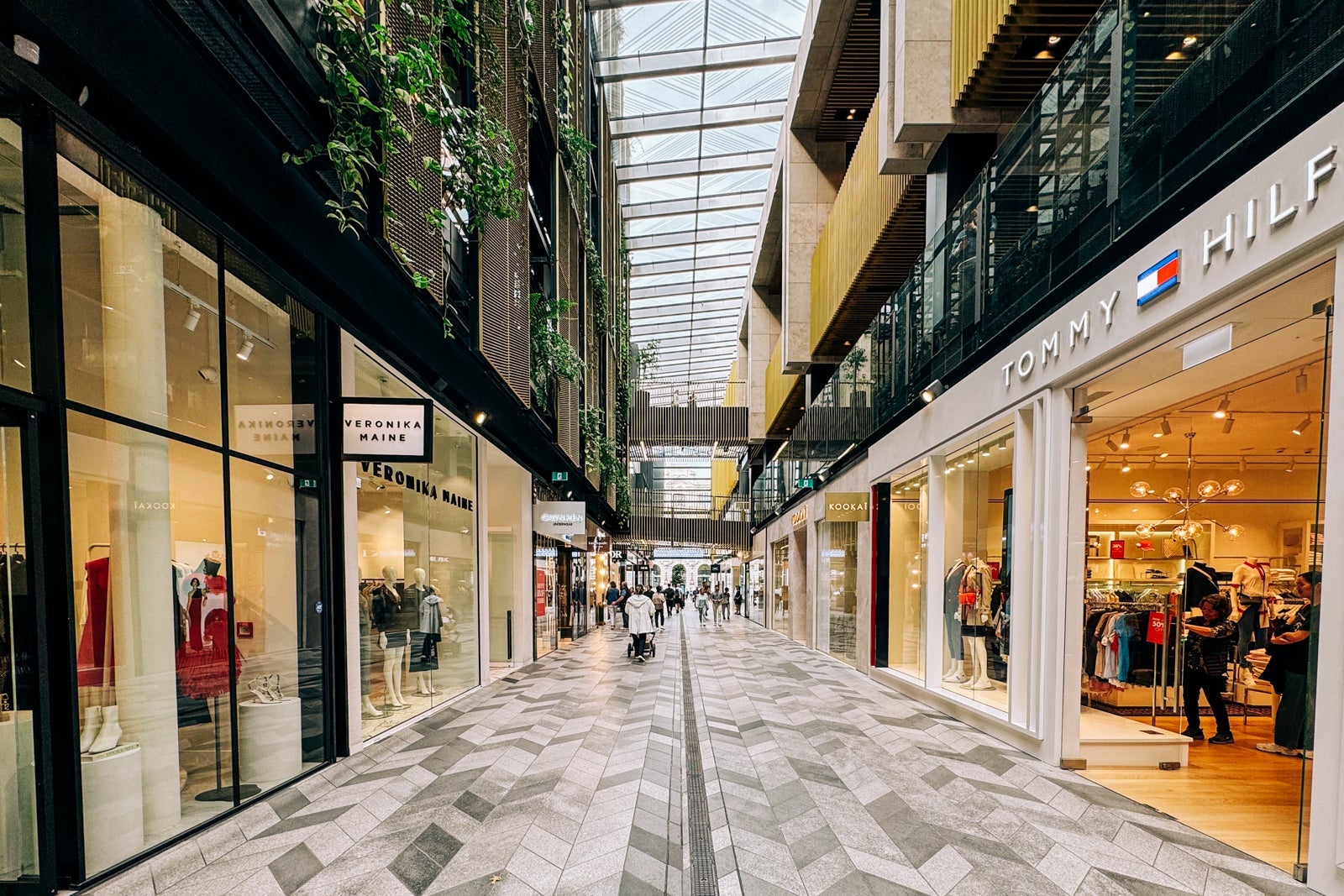 shops