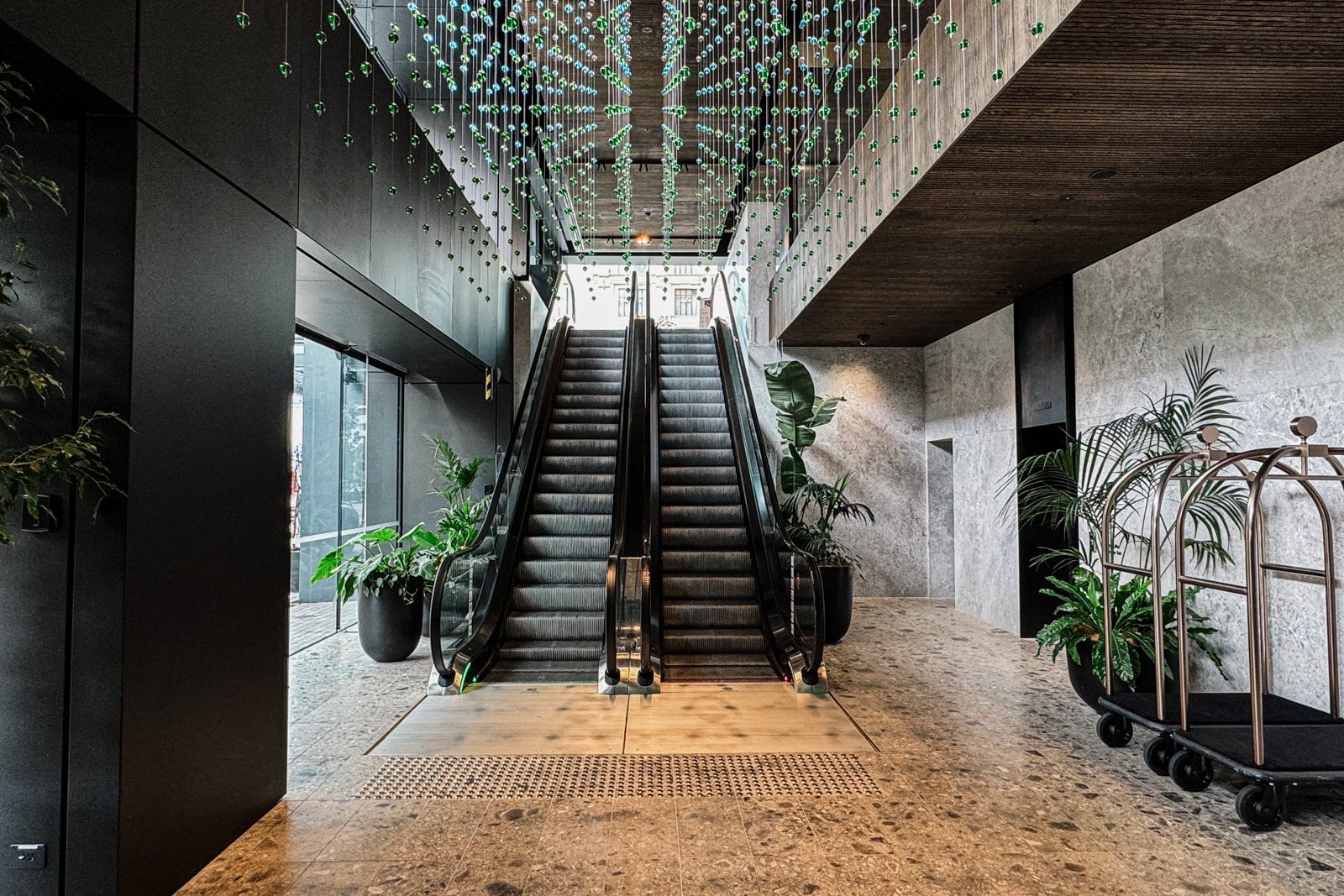 Intercontinential Auckland escalators