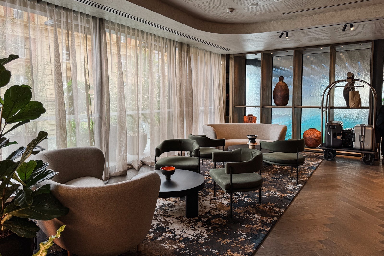 Intercontinential Auckland seating area