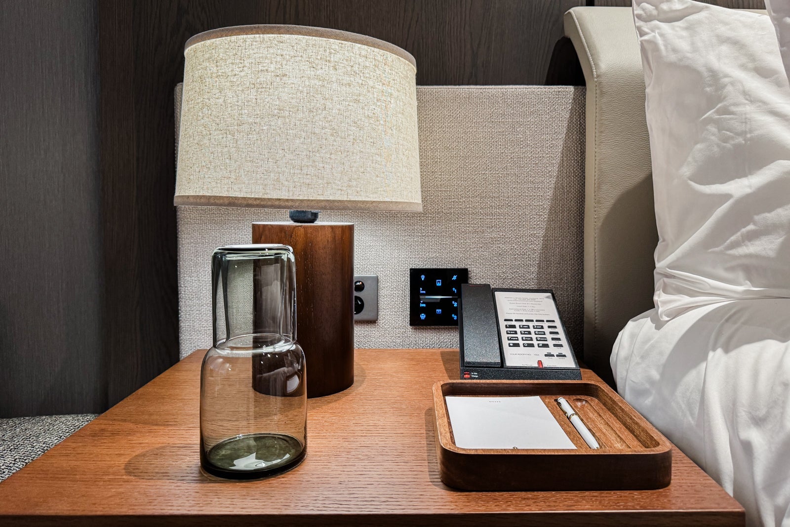 Intercontinential Auckland king room nightstand