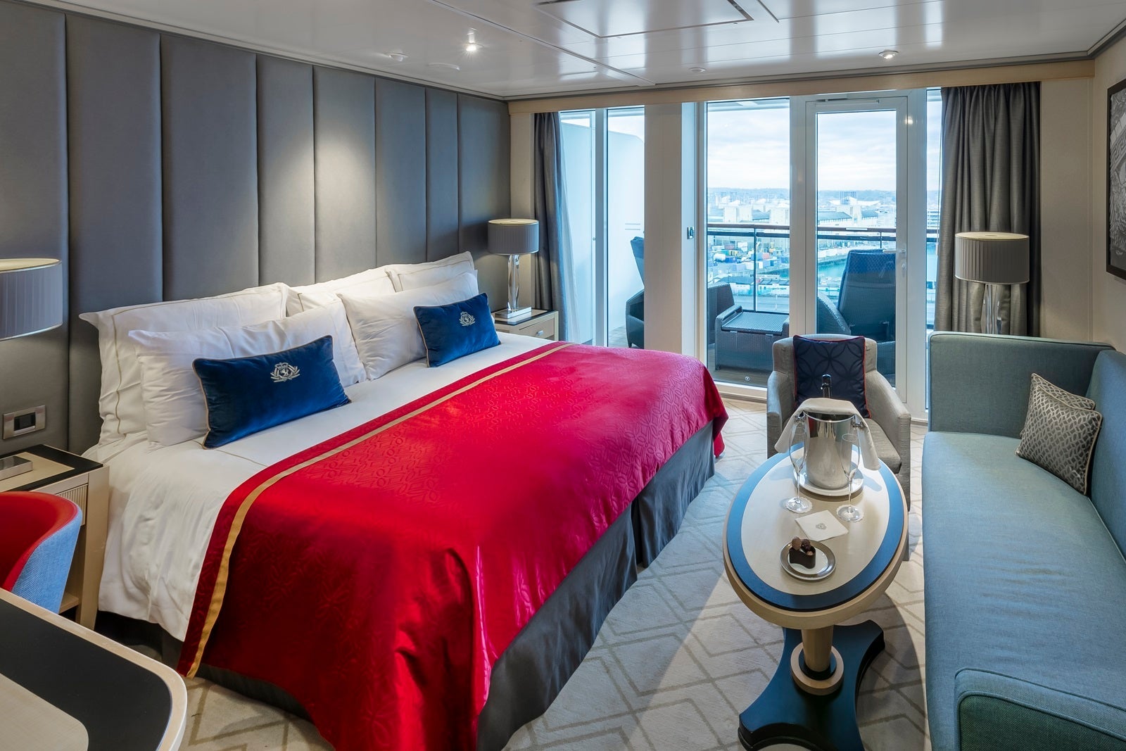 A Princess Grill Suite on Queen Mary 2