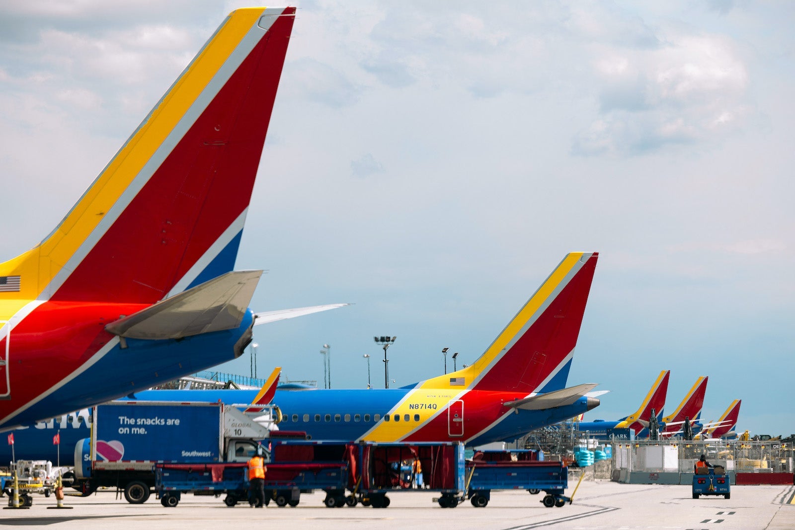 Southwest launches vacation bundles: 5 Rapid Rewards points per dollar, and 2 free bags