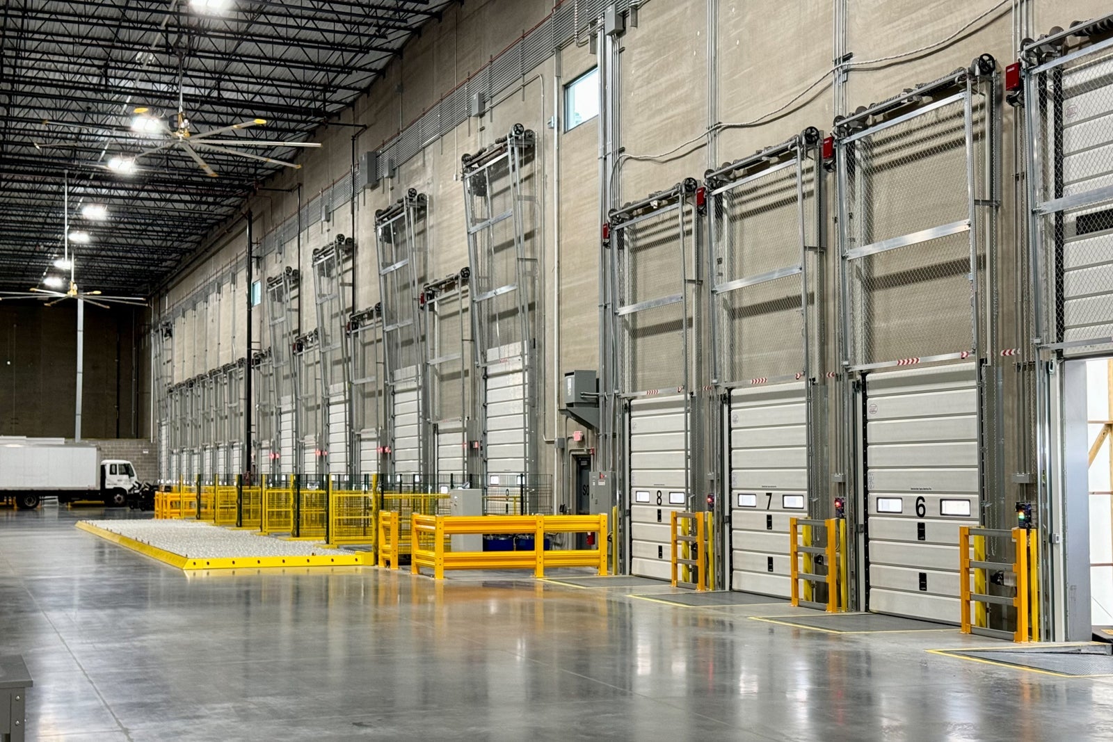 united cargo center