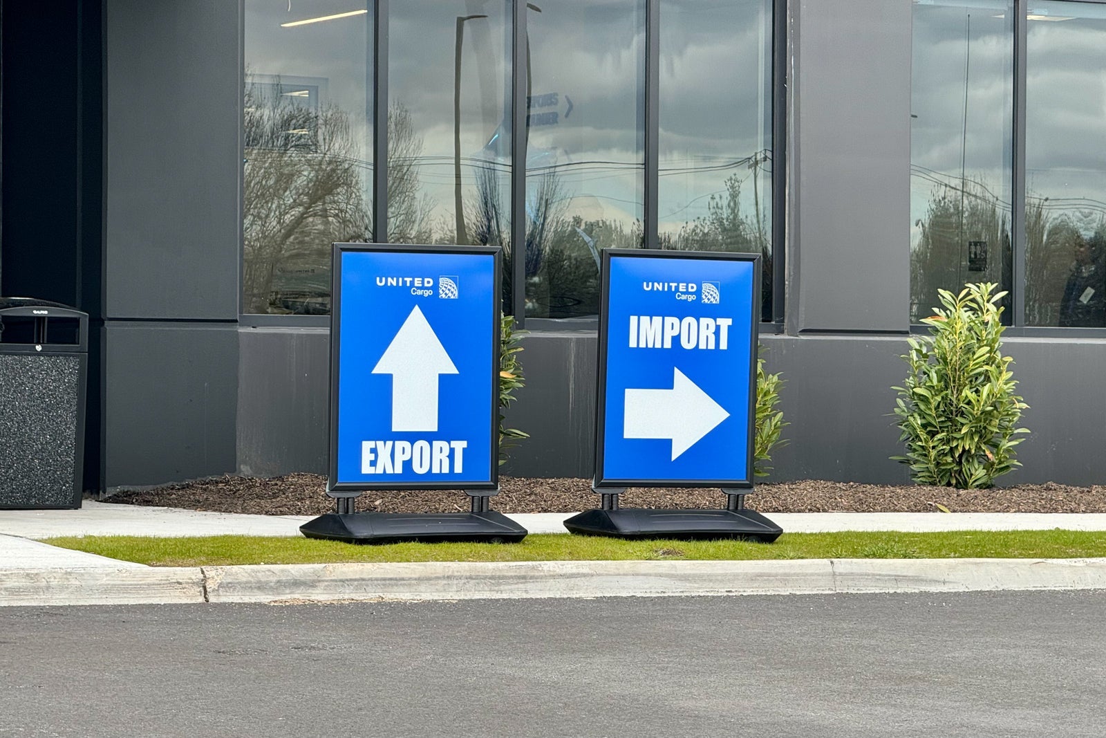 united cargo center