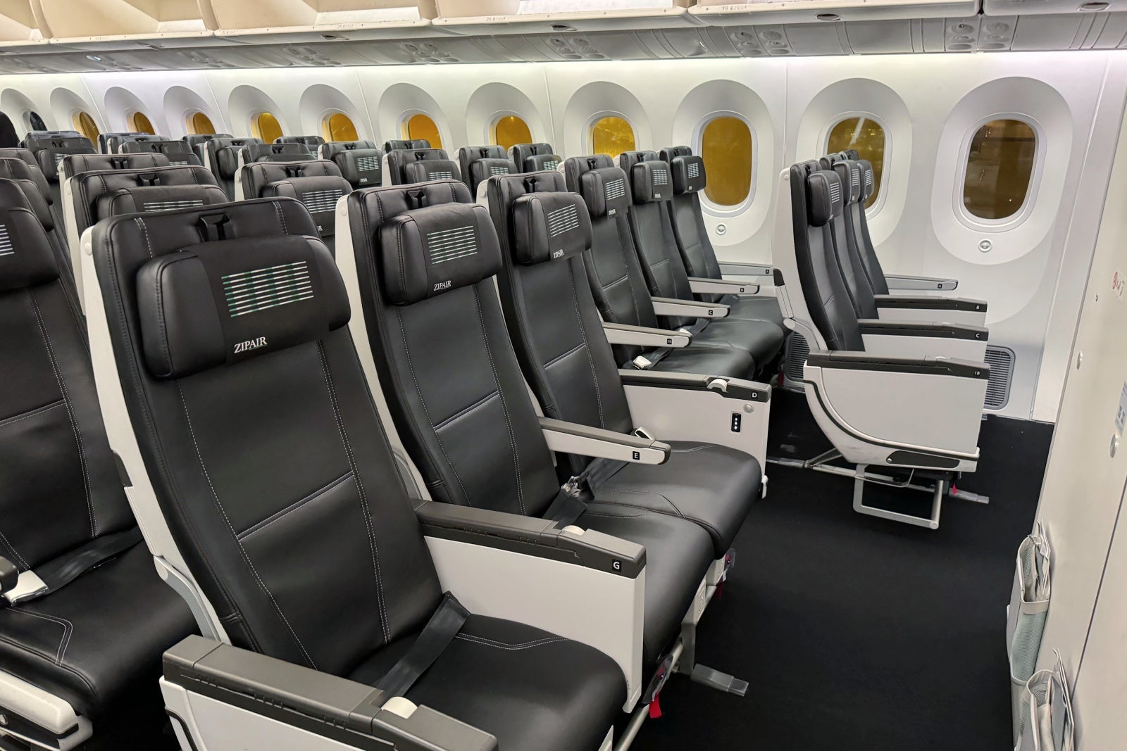 ZIPAIR Dreamliner Economy Cabin