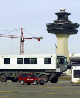 Hold your lounges! Dulles’ love-them-or-hate-them people movers aren’t going anywhere until the mid-2030s