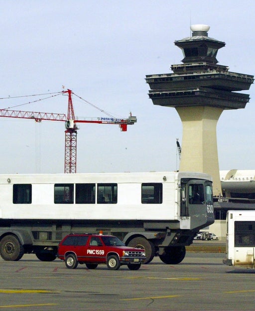 Hold your lounges! Dulles’ love-them-or-hate-them people movers aren’t going anywhere until the mid-2030s