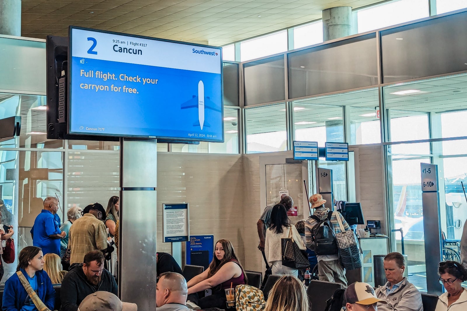 Southwest boarding gate