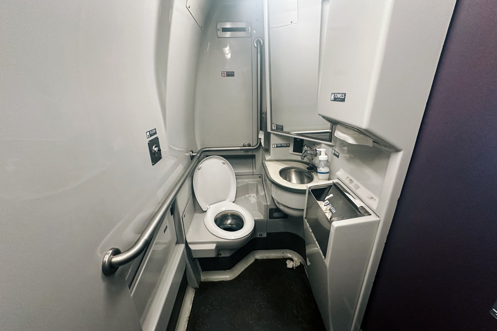 amtrak bathroom
