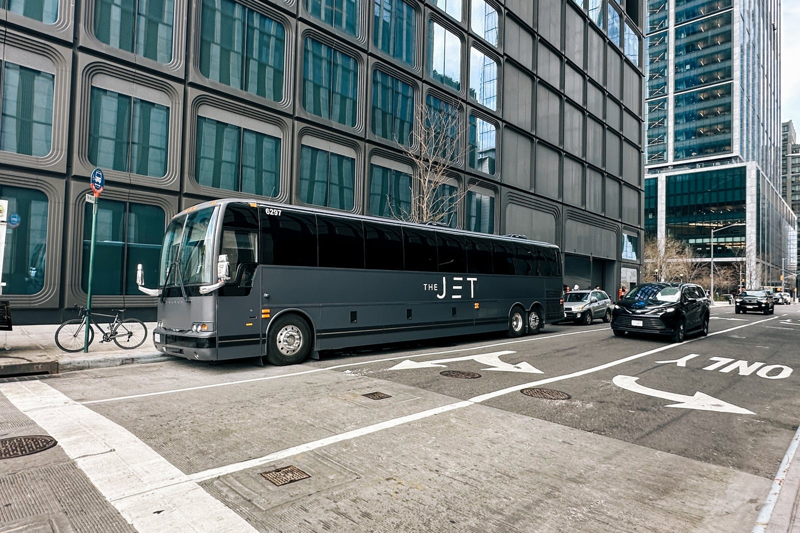 the jet bus